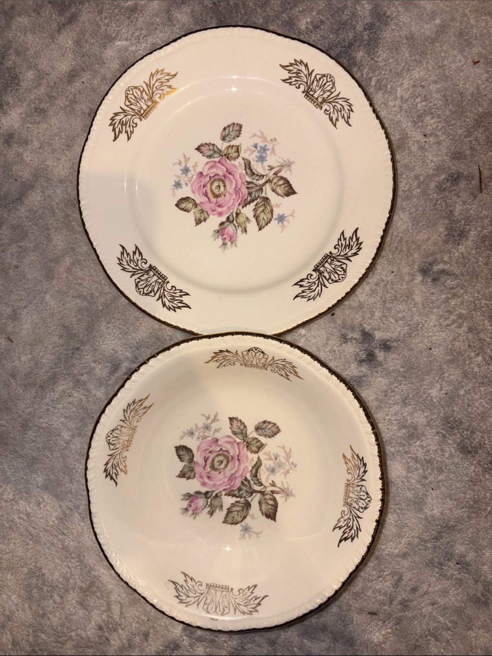 Homer Laughlin “Queen Esther”- Set of 2